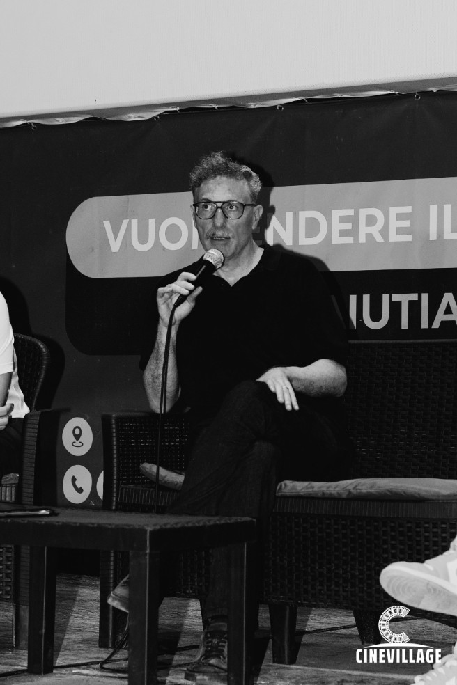 Foto dell'incontro con i registi Antonio Piazza e Fabio Grassadonia a Cinevillage Lazzaroni